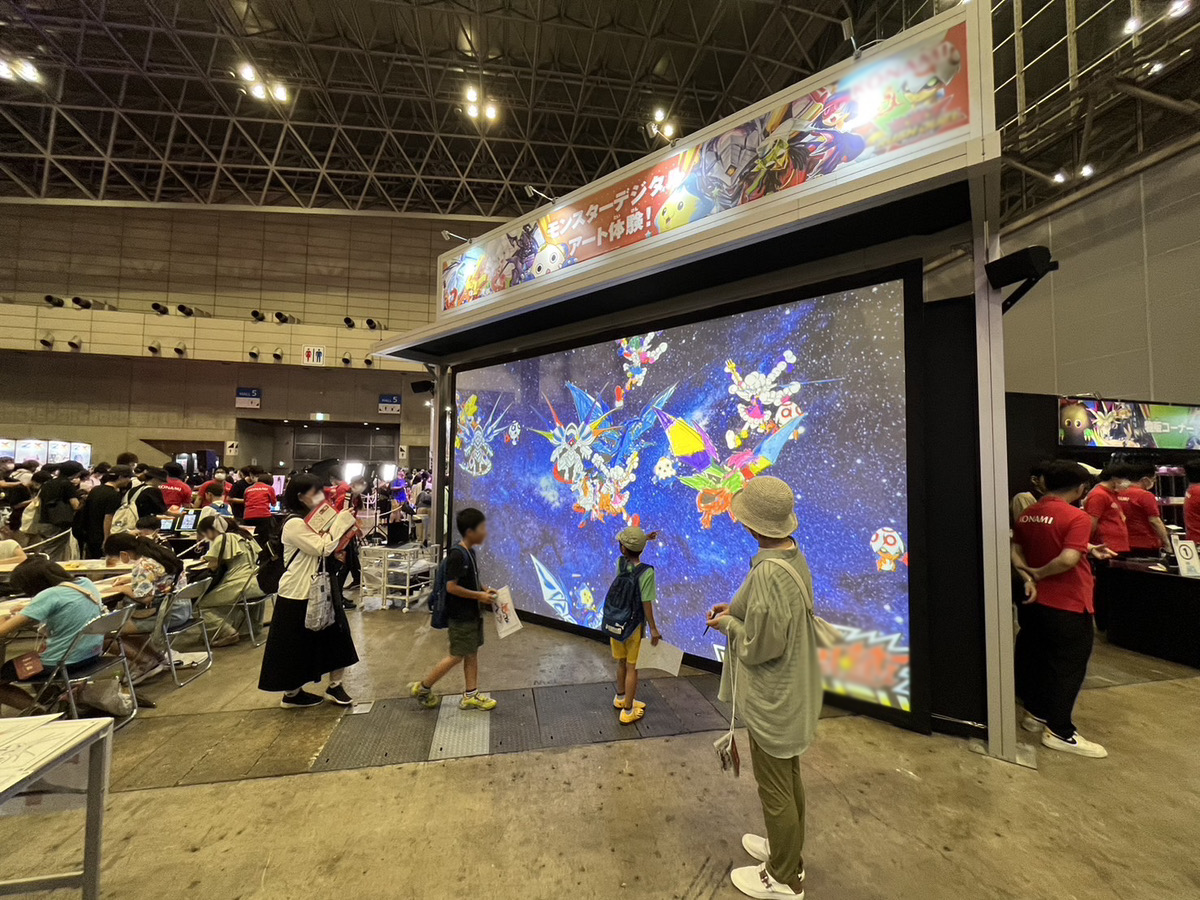 デジタルイベントアトラクション「フライングペイント」:カスタマイズ実績